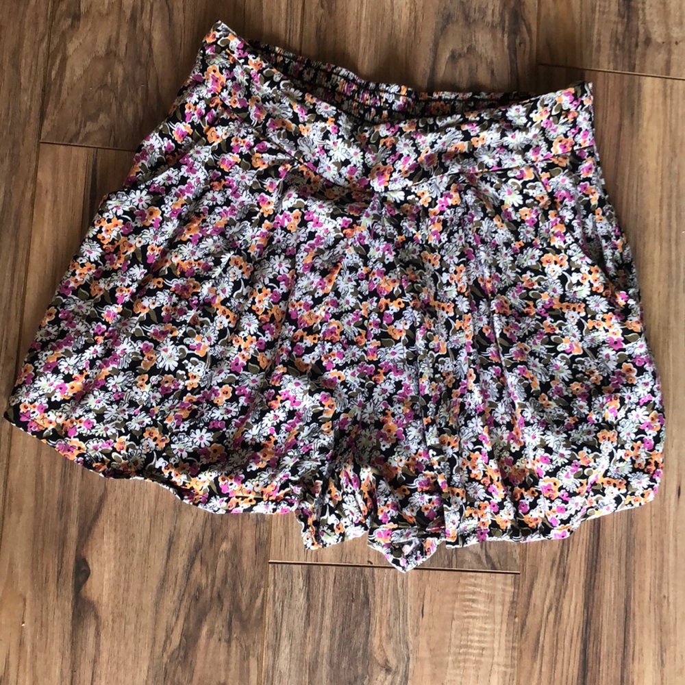 Floral Shorts with Pockets